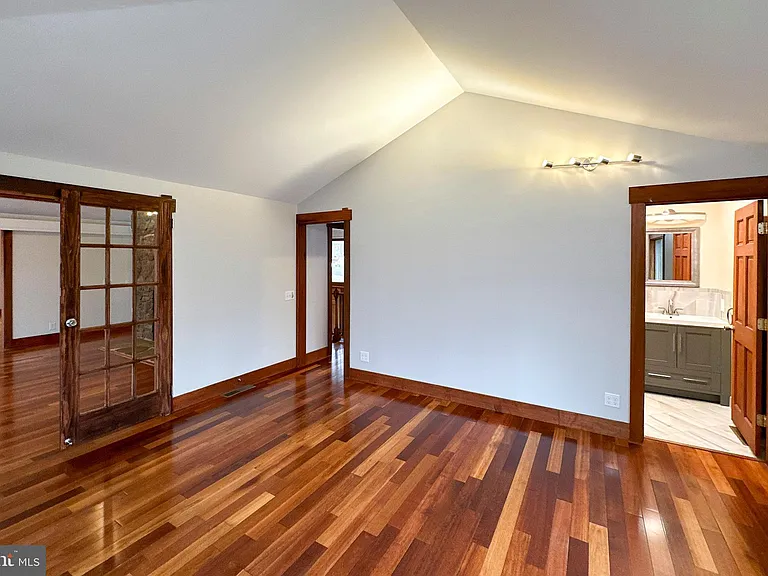 19 Ridgeview Rd — Photo 22