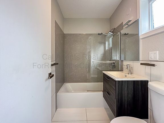 5th image of 785 Taft Ave APT 7