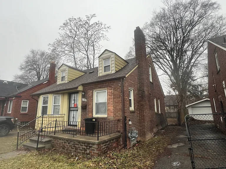 9599 Whitcomb St — Photo 2