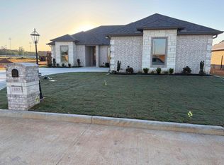 103 Moonlight Dr, Hallsville, TX 75650