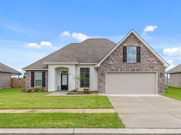 3301 Flatwood Dr, Lake Charles, LA 70607