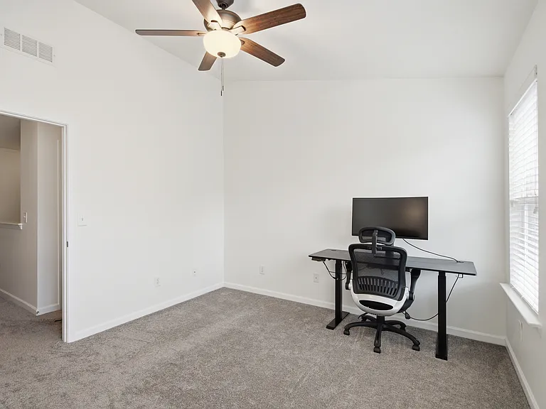 Secondary bedroom