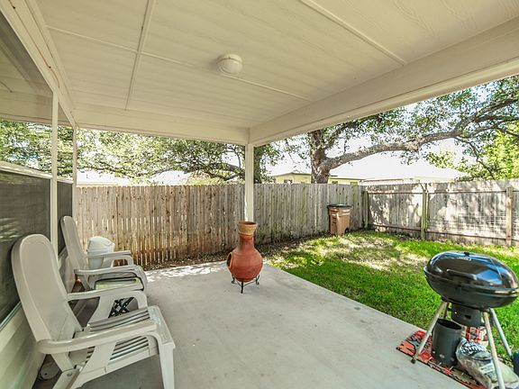 2nd image of 14812 Mistletoe Heights Dr