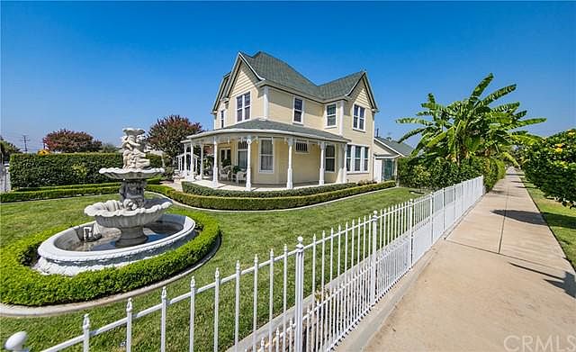1st image of 102 W Lugonia Ave