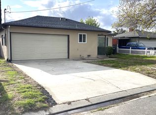 2413 Lilac Ct, Ceres, CA