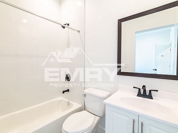 4th image of 3759 Dalton Ave #302