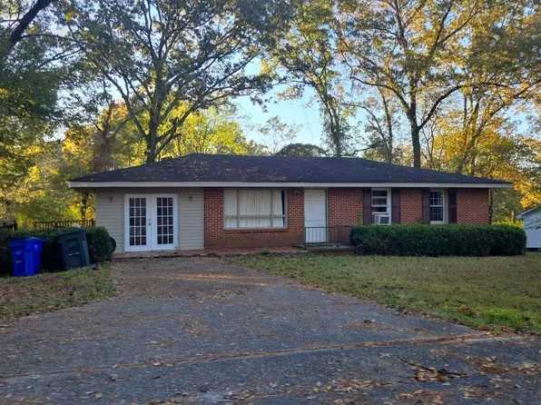 905 Fairchild Ave, Florence, AL 35630