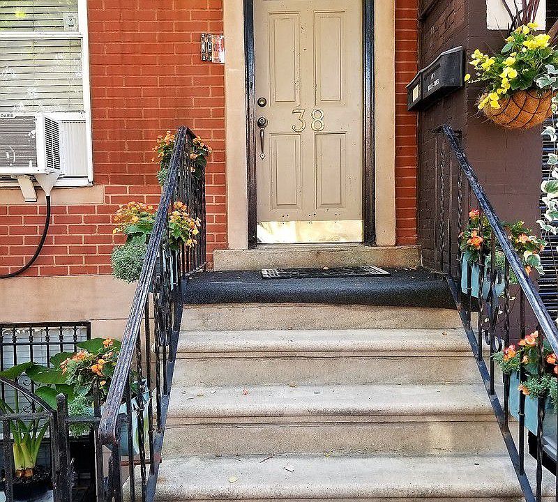 1st image of 38 Garfield Pl #2