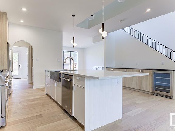 2nd image of 11135 66th St