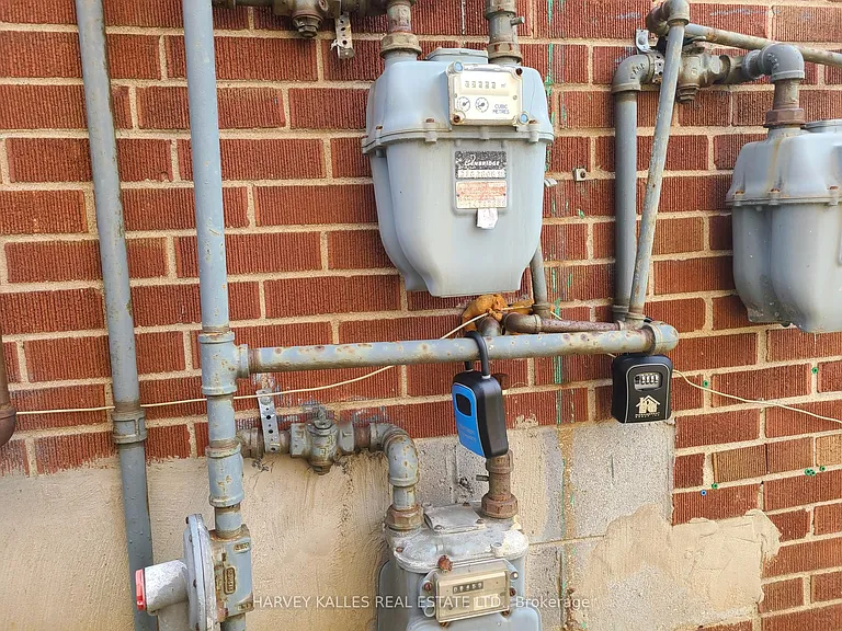 521 Browns Line #2 — Photo 8