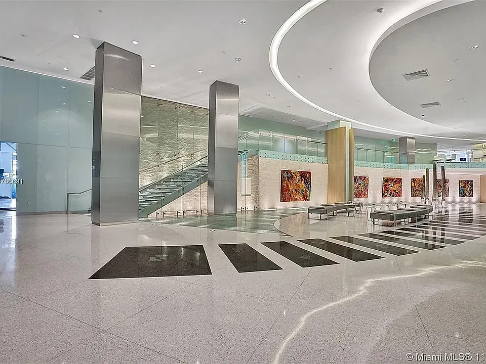 92 3rd St #Penthouse 06