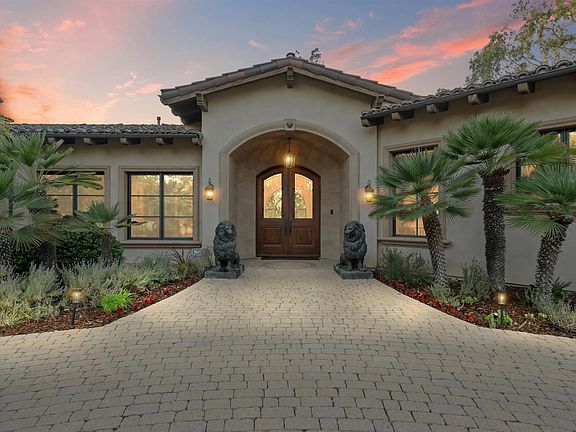 3rd image of 5465 El Cielito