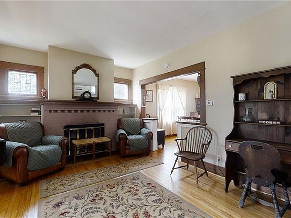 5th image of 78 Crosby Ave