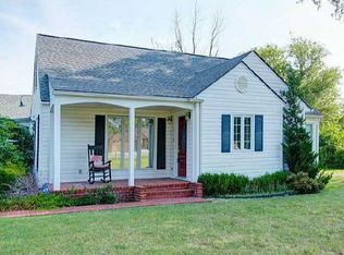 8611 E 16th St, Tulsa, OK 74112