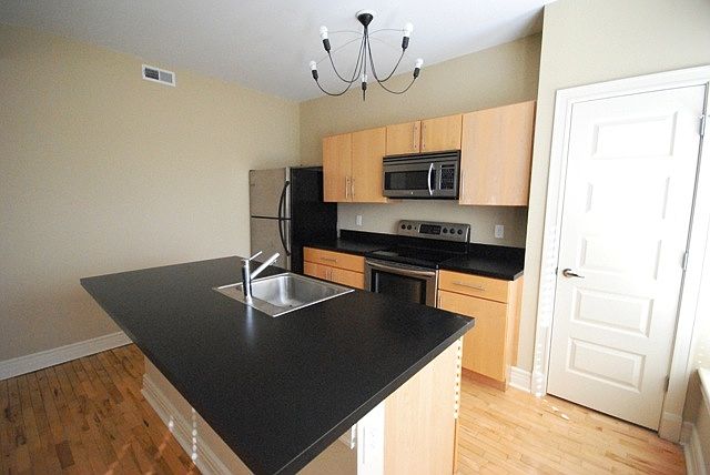 1st image of 210 N Sarah St APT 4N