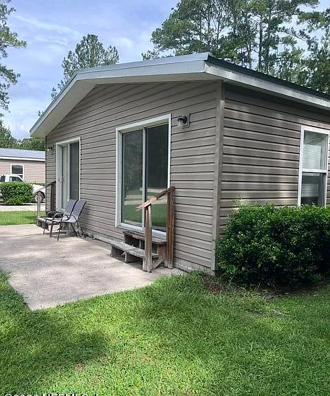 991 Southern Villas Dr — Photo 2