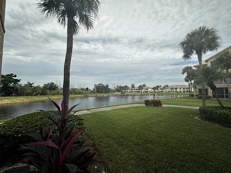 16420 Millstone Cir — Photo 27