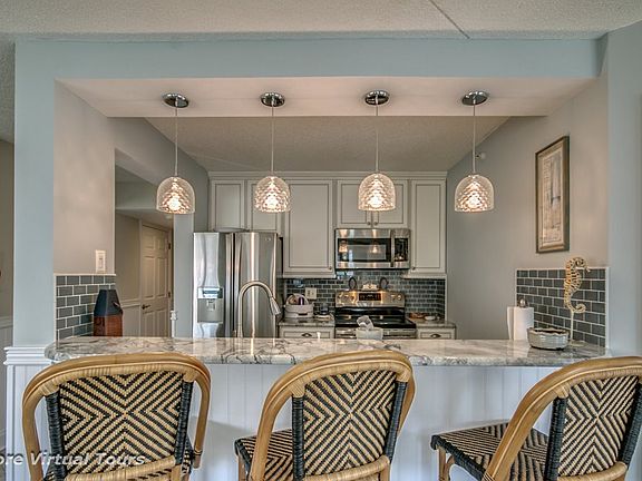 5th image of 9907 Seapointe Blvd APT 221