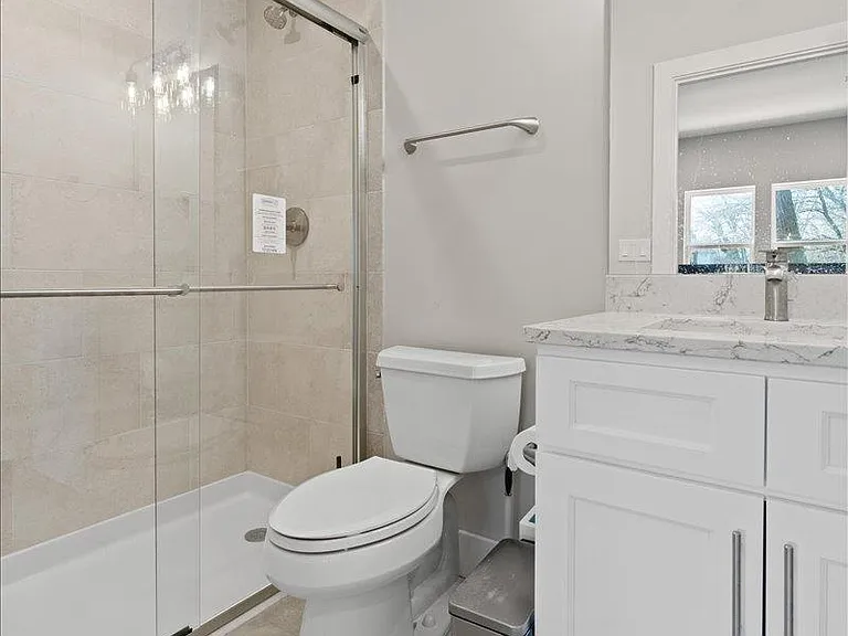 3906 Edwards Rd #B — Photo 20