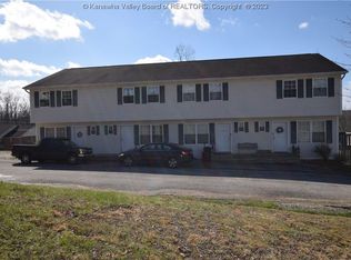1 Frankie Ln, Elkview, WV 25071