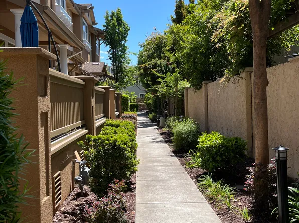 183 Salmar Ter, Campbell, CA 95008