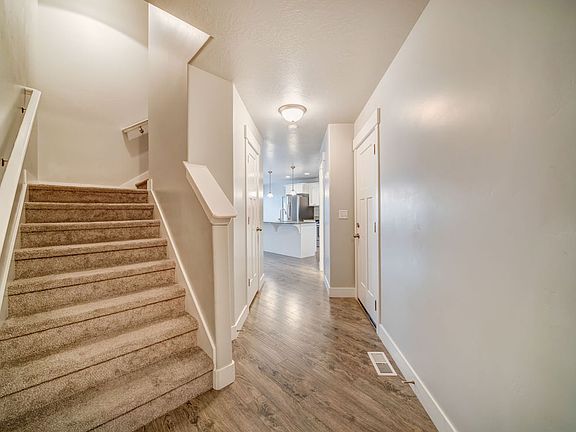 3rd image of 15313 S Tarawa Dr