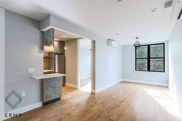 Rented by ERNY LLC | media 16