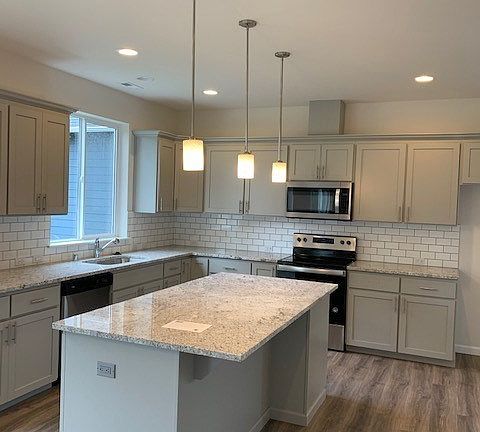3rd image of 18119 38th Avenue Ct E