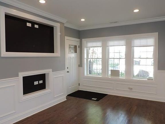 2nd image of 2818 S Trumbull Ave #2A