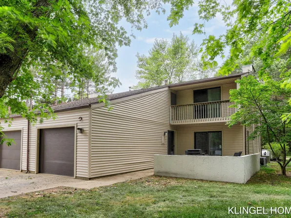 17454 Dunewood Ct Unit C, Spring Lake, MI 49456