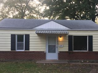 1813 SW Burnett Rd, Topeka, KS 66604