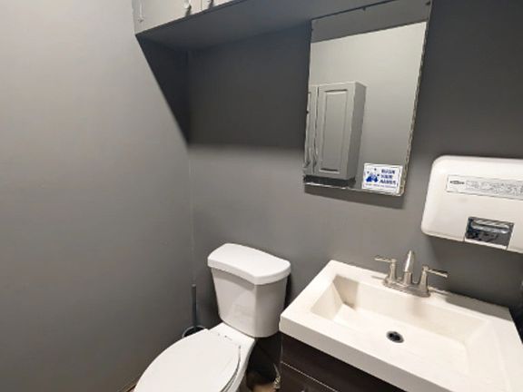 5th image of 10221 Colima Rd #10221