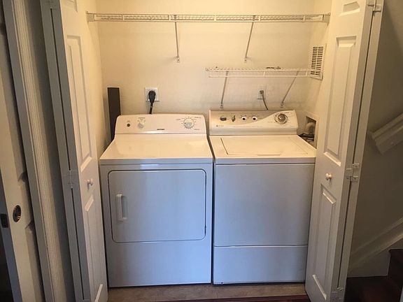 3rd image of 11202 NW 83rd St APT 209