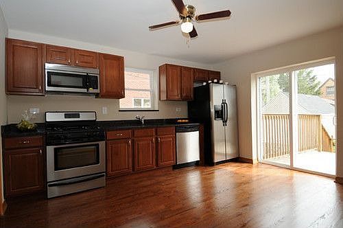 5th image of 3325 N Odell Ave