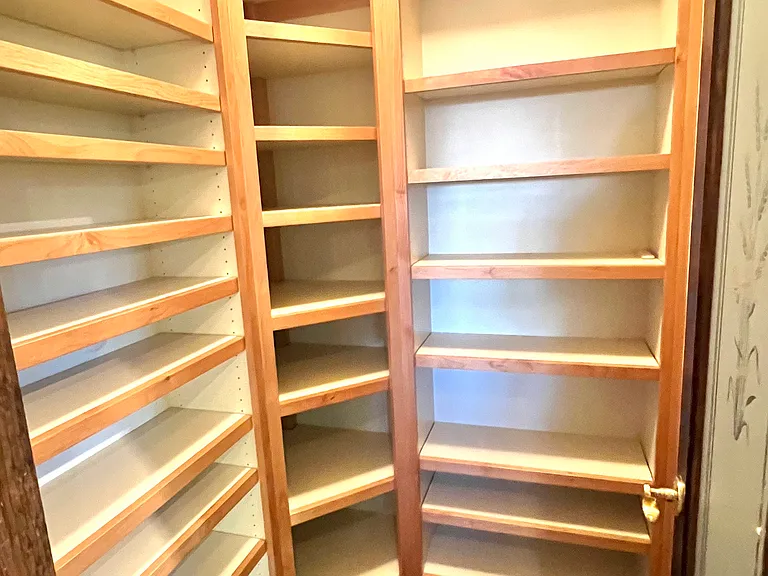 1013 S Cedar St — Photo 19