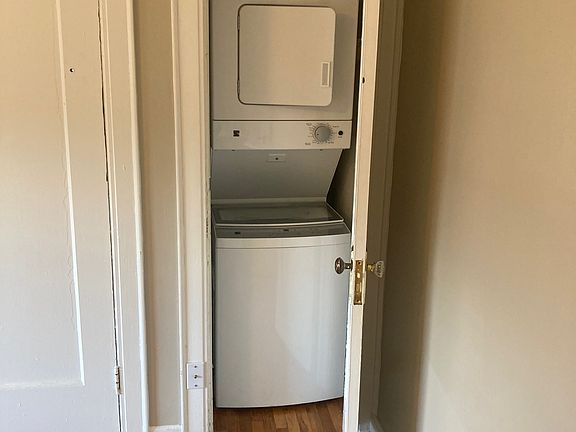 2nd image of 1101 W 45th St #4