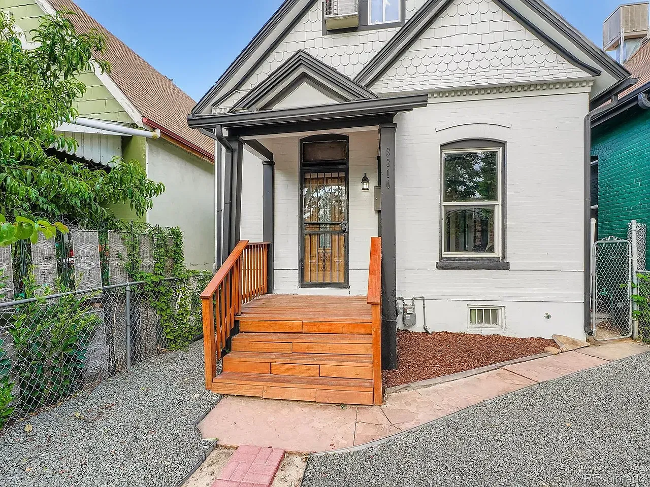 4 bed, 1969 sqft, $3,395 — Photo 1