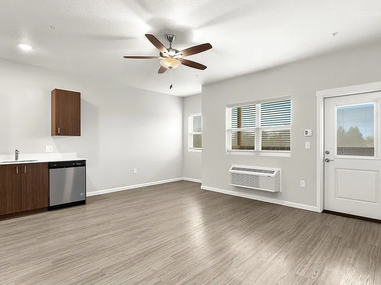 Verda Crossing | One Bedroom Dining