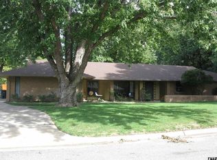 2915 Woodbriar Sq, Enid, OK 73703