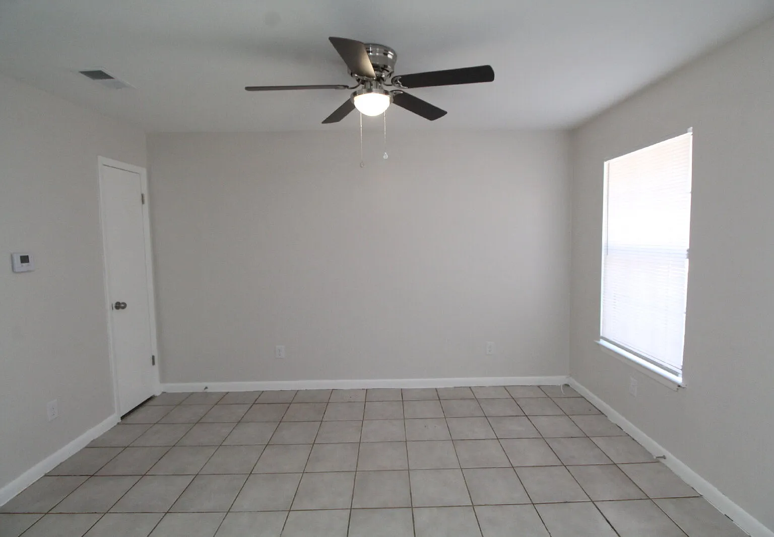 1 bed, 1.0 bath, 620 sqft, $975 — Photo 3