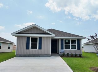 6557 Firefly Dr, Milton, FL 32583