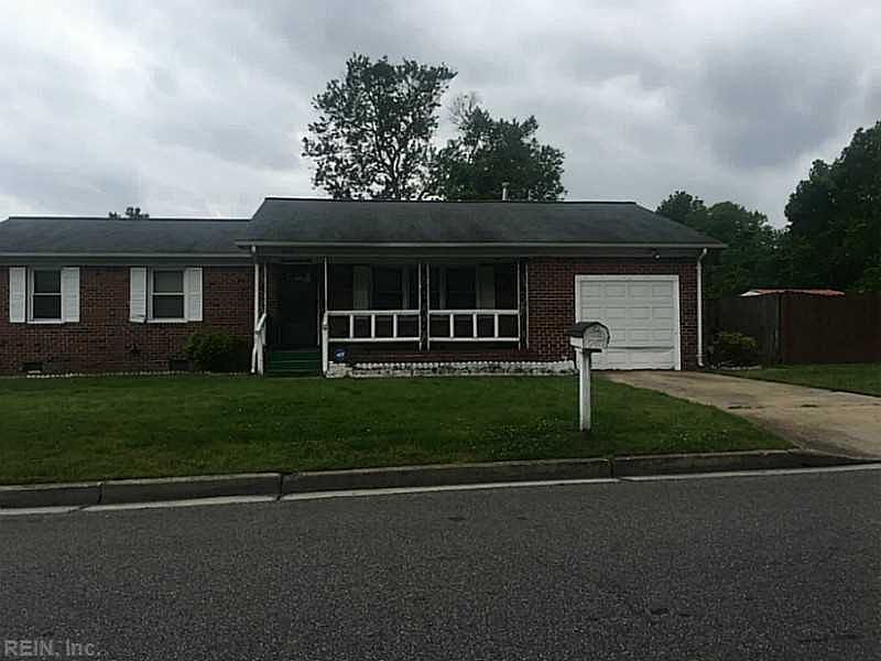 1st image of 1400 Lake Forest Dr