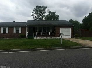 1400 Lake Forest Dr, Portsmouth, VA 23701