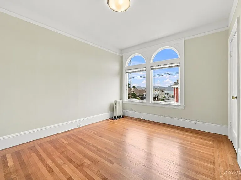 2255 Lake St #9 — Photo 11