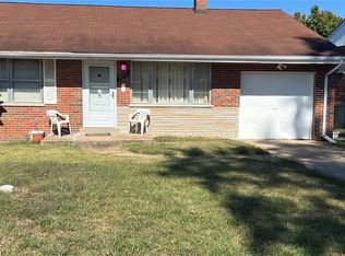 9213 Ranch Meadows Dr, Saint Louis, MO 63136