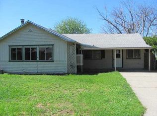 6071 Alameda Ave, Corning, CA 96021