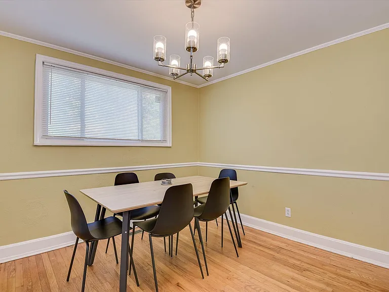 1803 Heath St — Photo 13