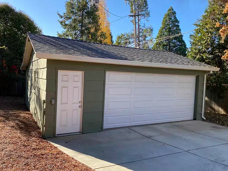 110 Del Monte Way — Photo 3