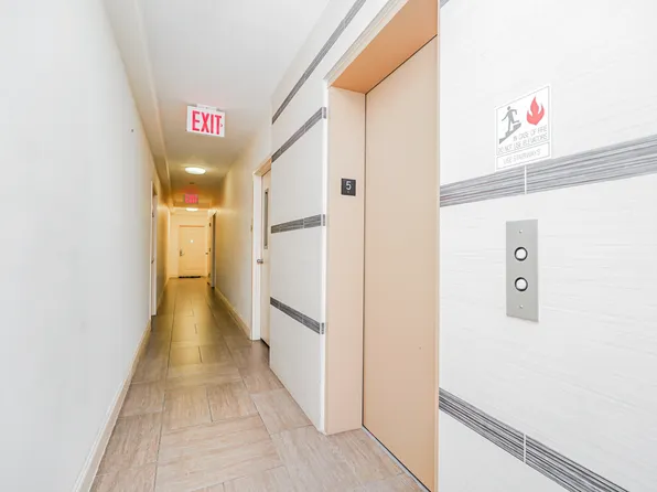 1689 East 21st Street image 6 of 32