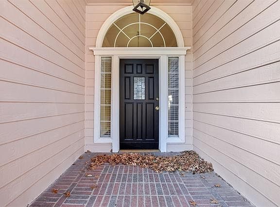 3rd image of 8339 High Brush Dr